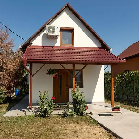 Keviszilva Vendeghaz Apartment Turkeve