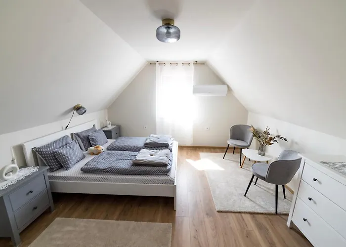 Keviszilva Vendeghaz *