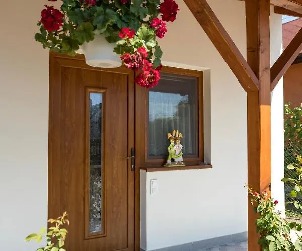 Keviszilva Vendeghaz Appartement *